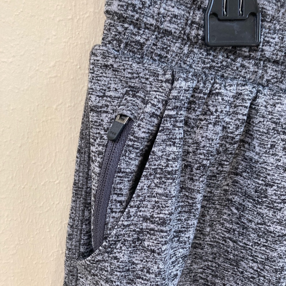Pacific Trail Women's Athletic Shorts in Heather Gray - Picture 2 of 3